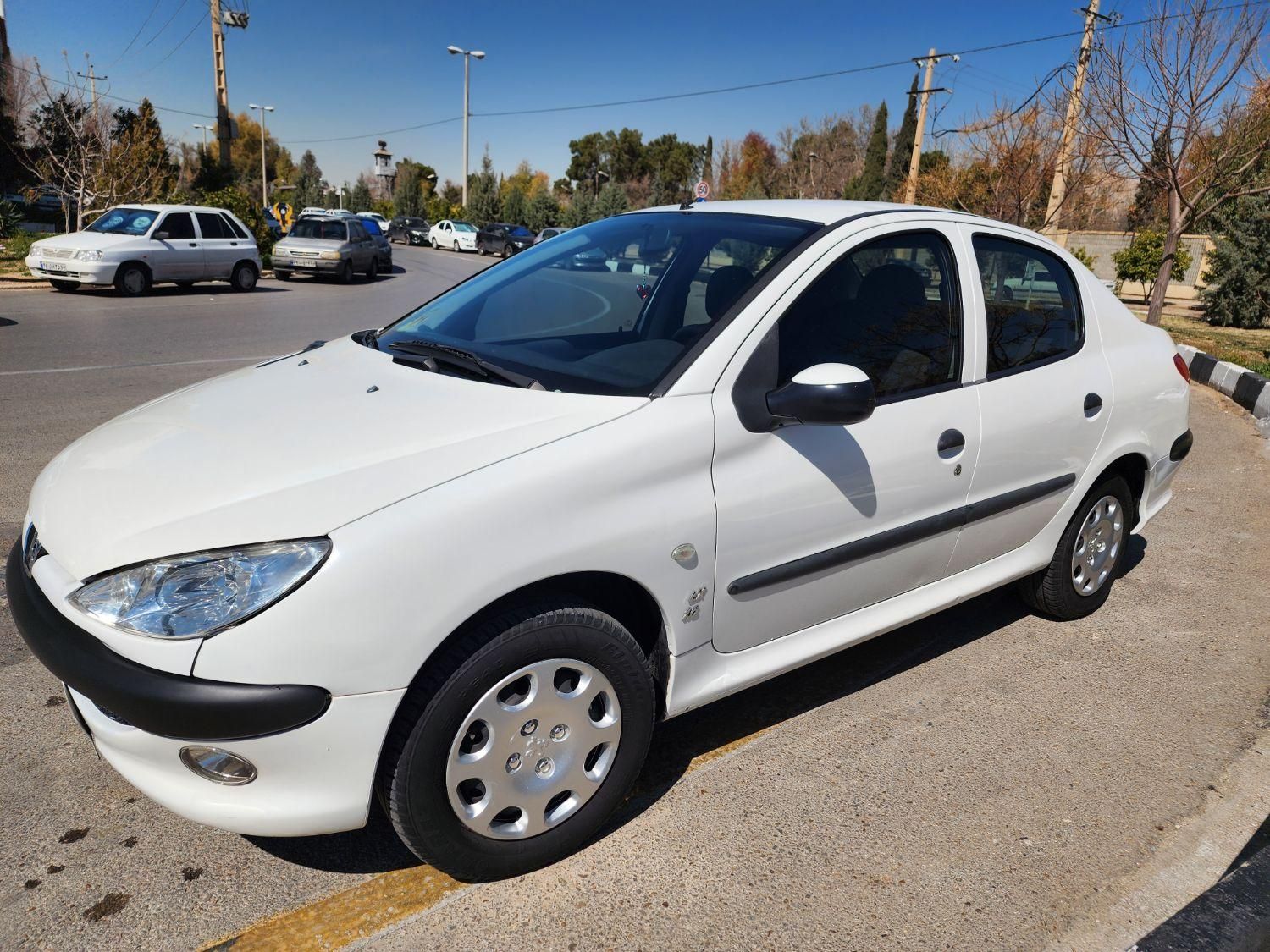 پژو ۲۰۶ صندوق دار v8 - 1395