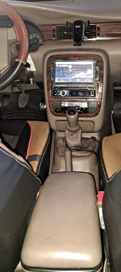سمند LX XU7 - 1395