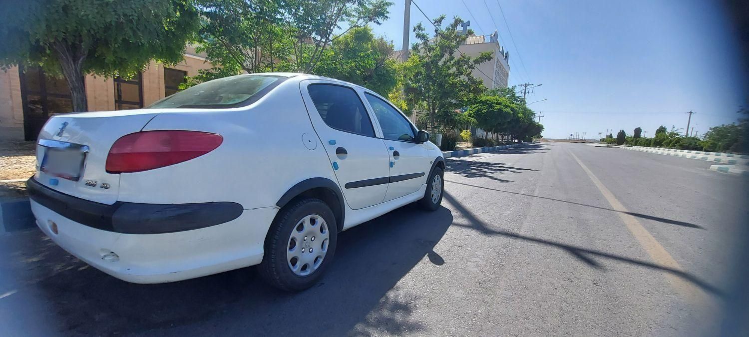 پژو ۲۰۶ صندوق دار v8 - 1392