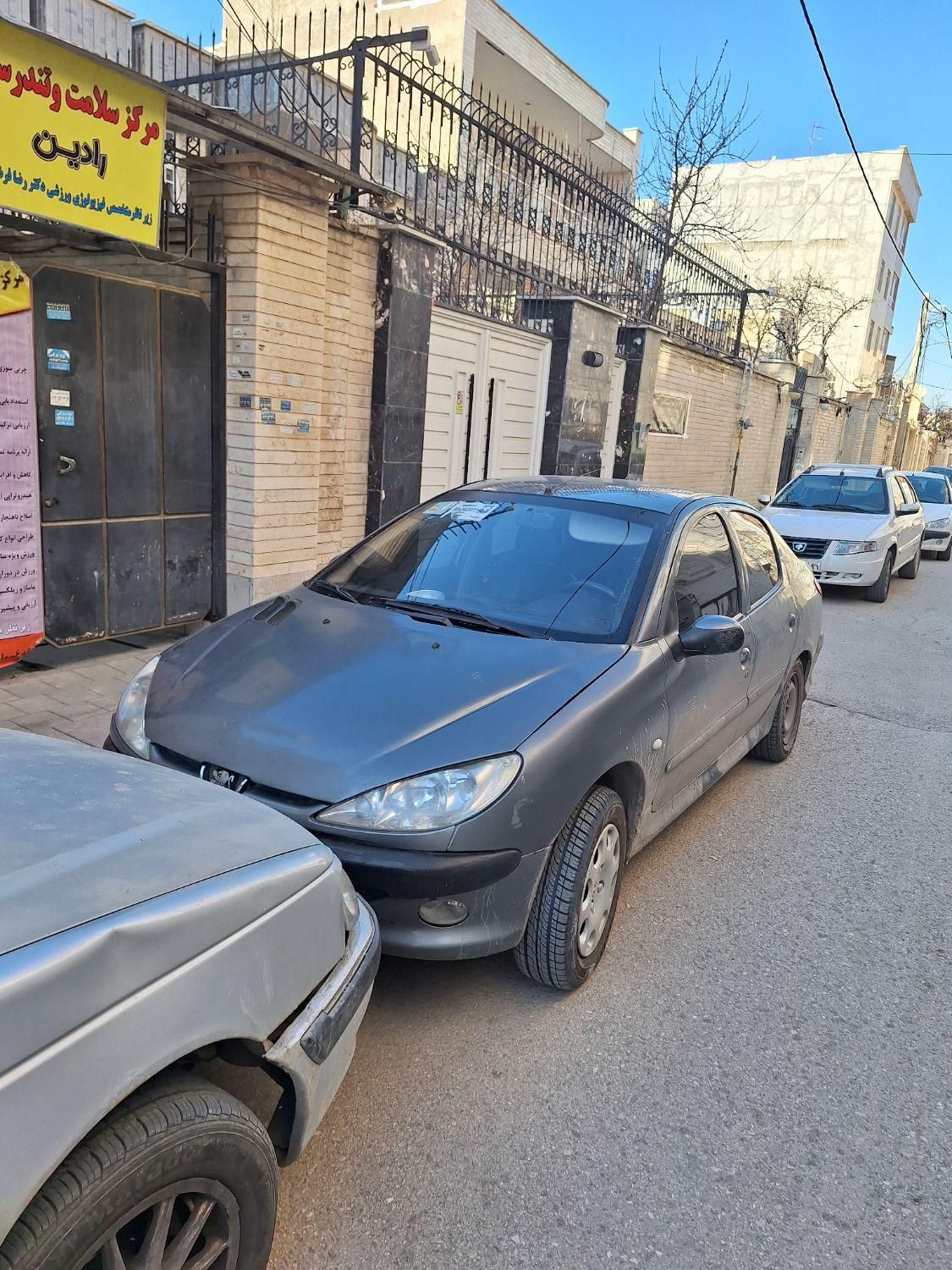 پژو ۲۰۶ صندوق دار v8 - 1390