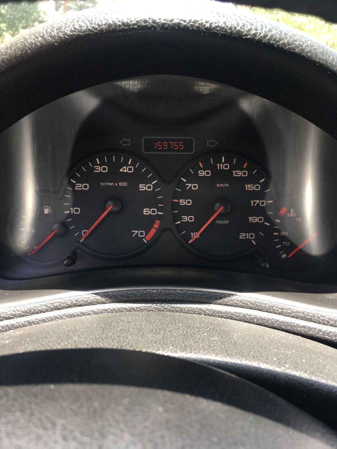 پژو ۲۰۶ صندوق دار v8 - 1397
