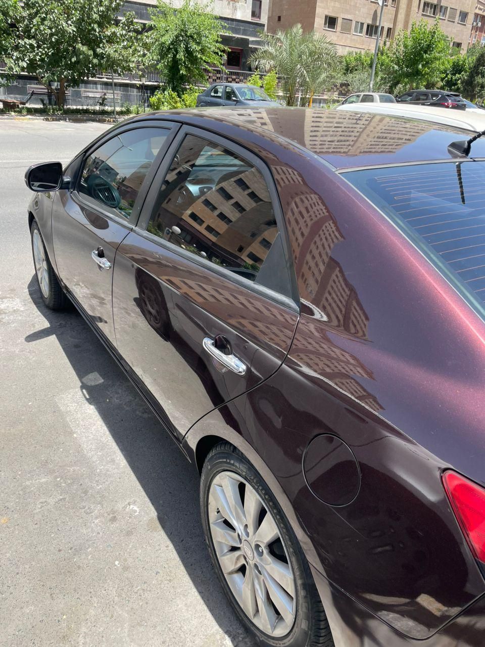 کیا سراتو 2.0 لیتر اتوماتیک GT لاین - 2011