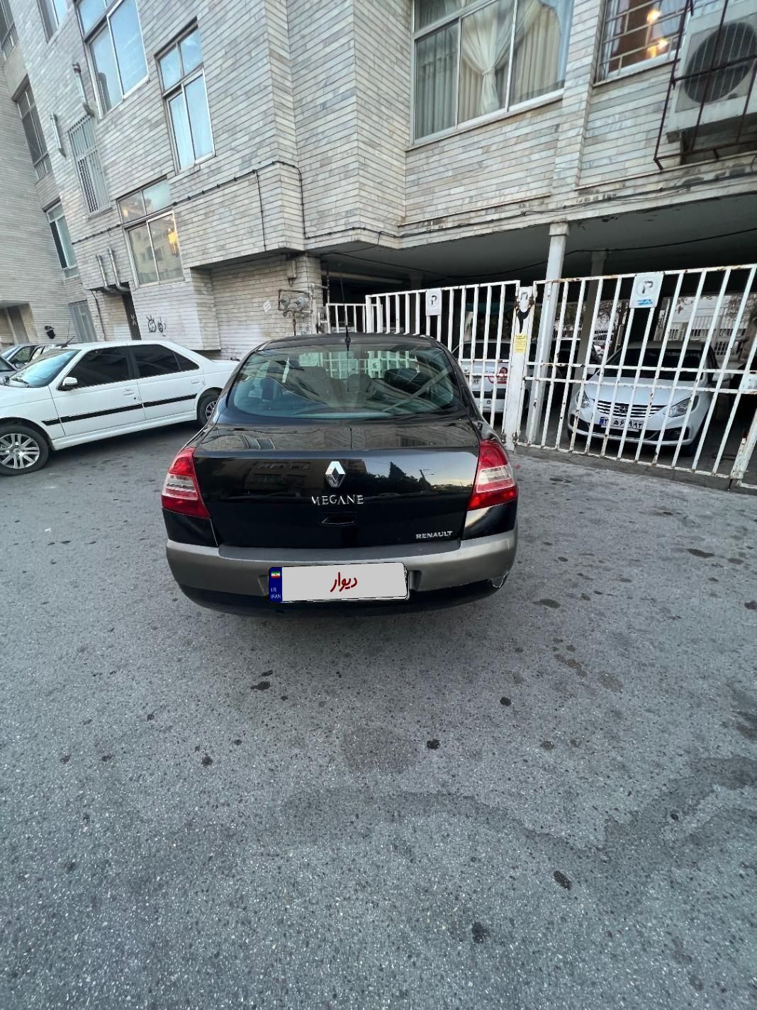 رنو مگان پارس خودرو 2000 - 2011