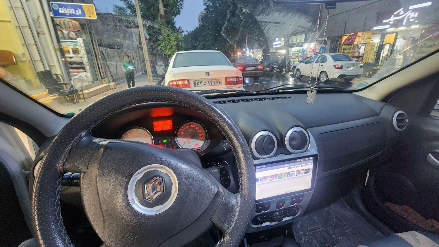 رنو تندر 90 پلاس اتوماتیک - 1396