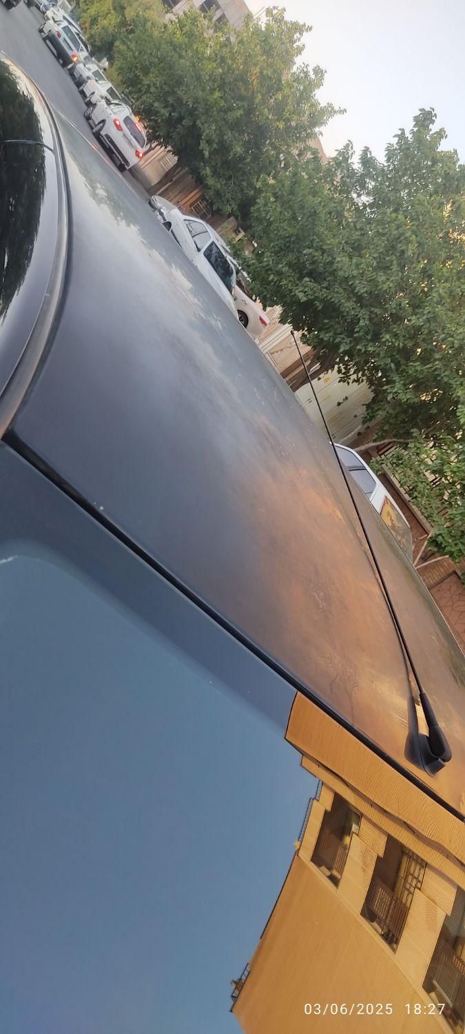 رنو ساندرو اتوماتیک - 1395