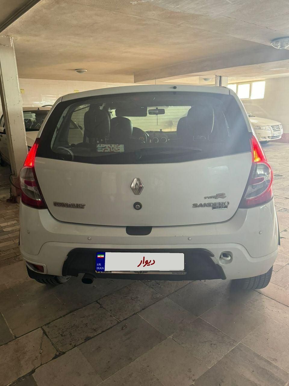 خودرو رنو، ساندرو آگهی ann_18519450