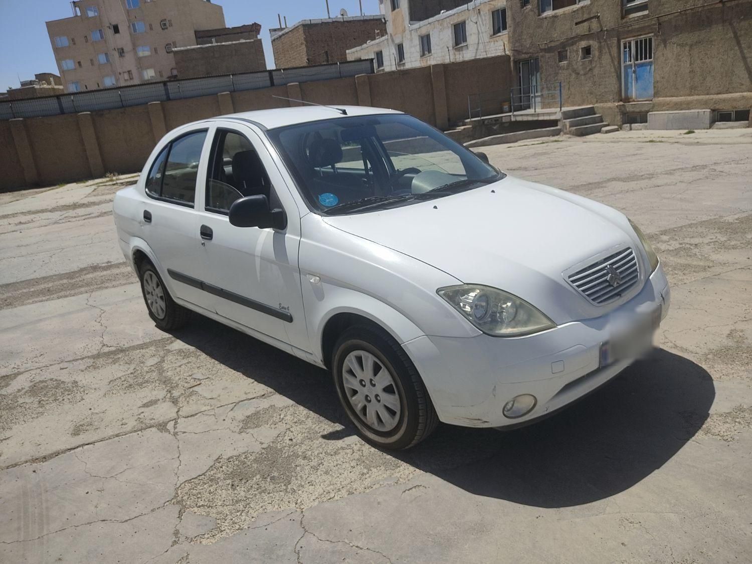 تیبا صندوق دار SX - 1392