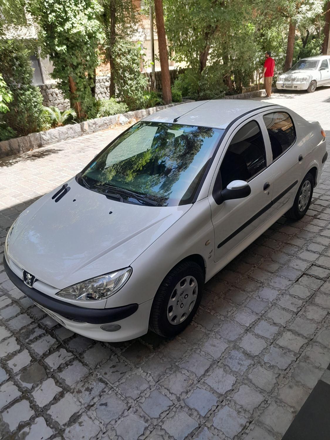 خودرو پژو، ۲۰۶ صندوق دار آگهی ann_18519540