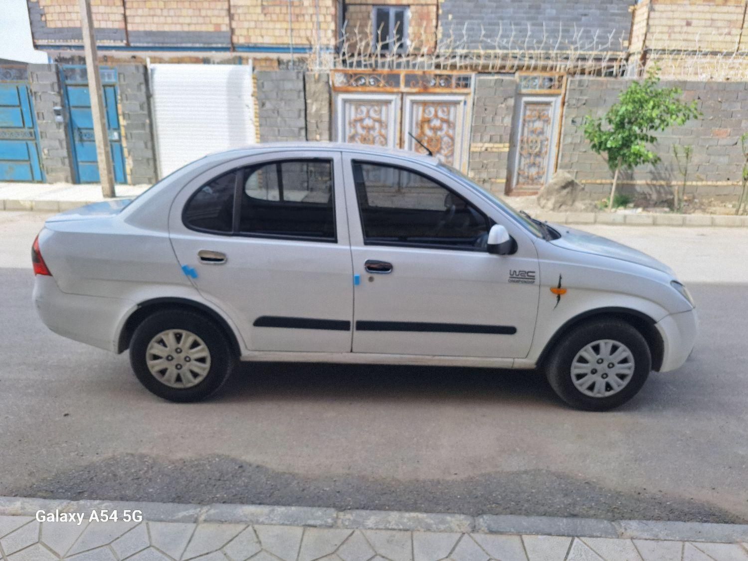 تیبا صندوق دار SX - 1401