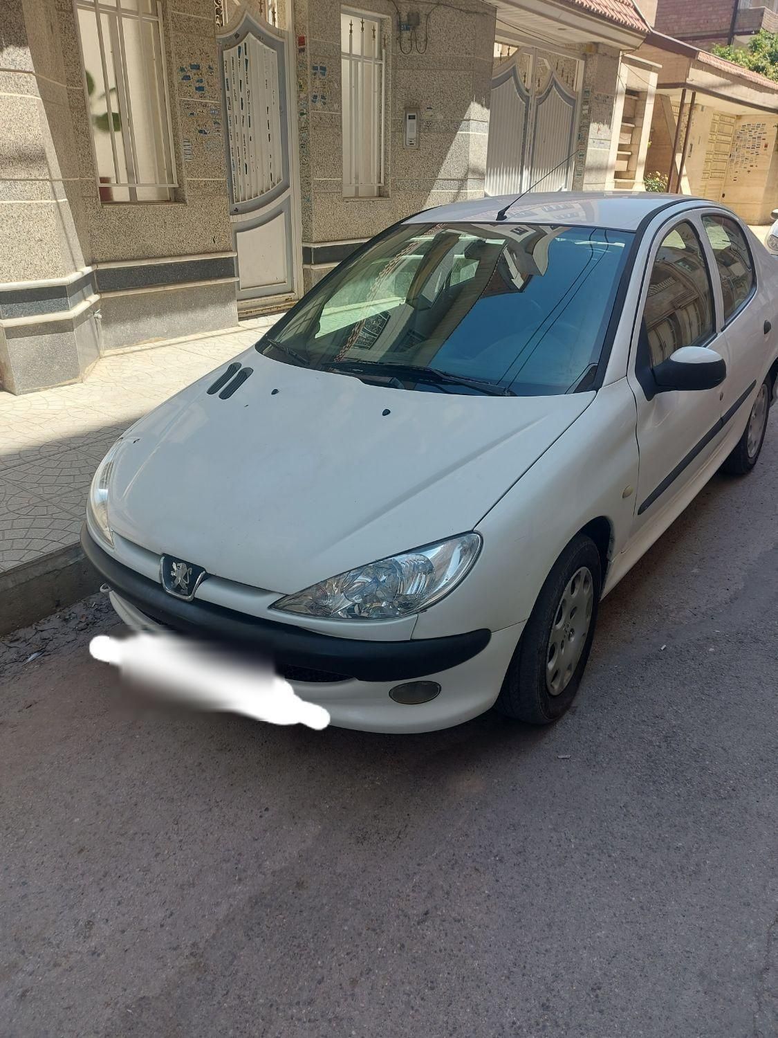 پژو ۲۰۶ صندوق دار v8 - 1392