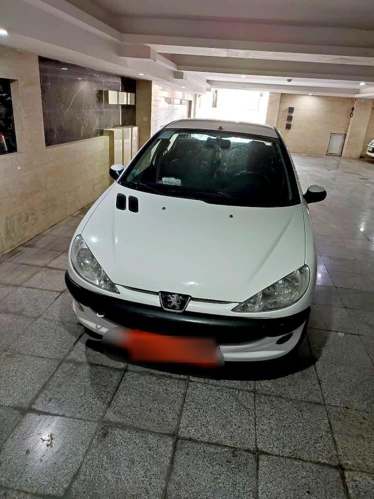 پژو ۲۰۶ صندوق دار v8 - 1396