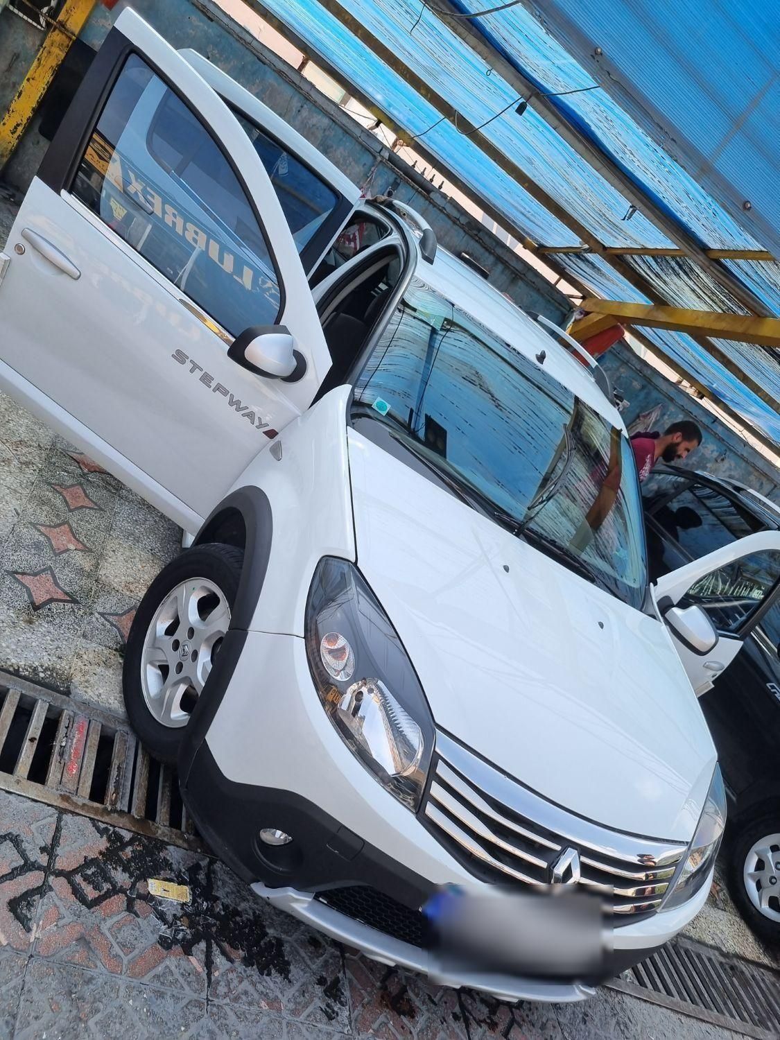 خودرو رنو، ساندرو آگهی ann_18520638