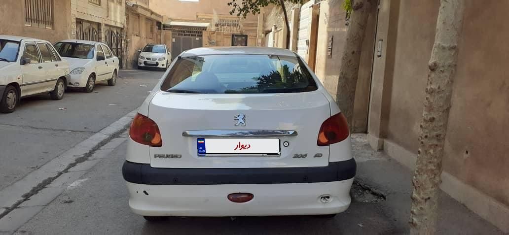 پژو ۲۰۶ صندوق دار v8 - 1393