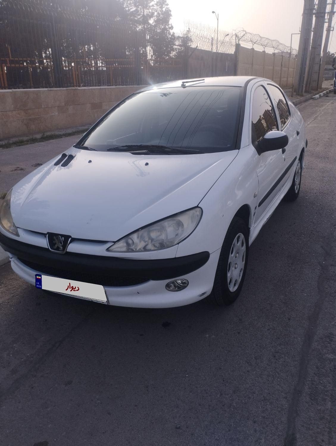 پژو ۲۰۶ صندوق دار v8 - 1395
