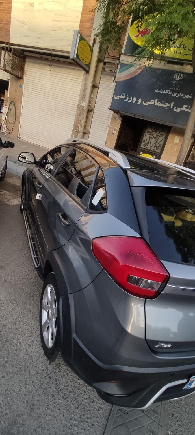 خودرو ام وی ام، X22 آگهی ann_18521292