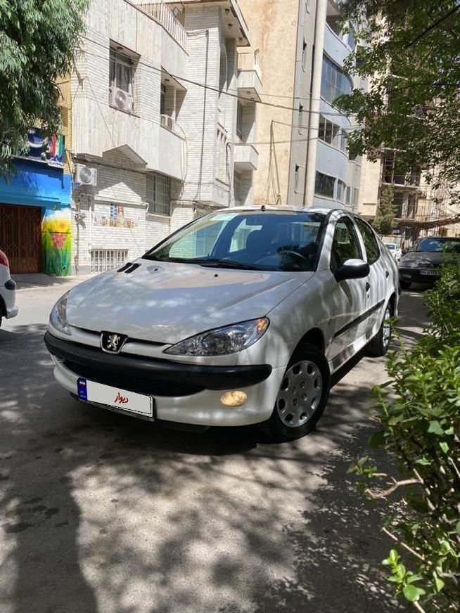 خودرو پژو، ۲۰۶ صندوق دار آگهی ann_18521447