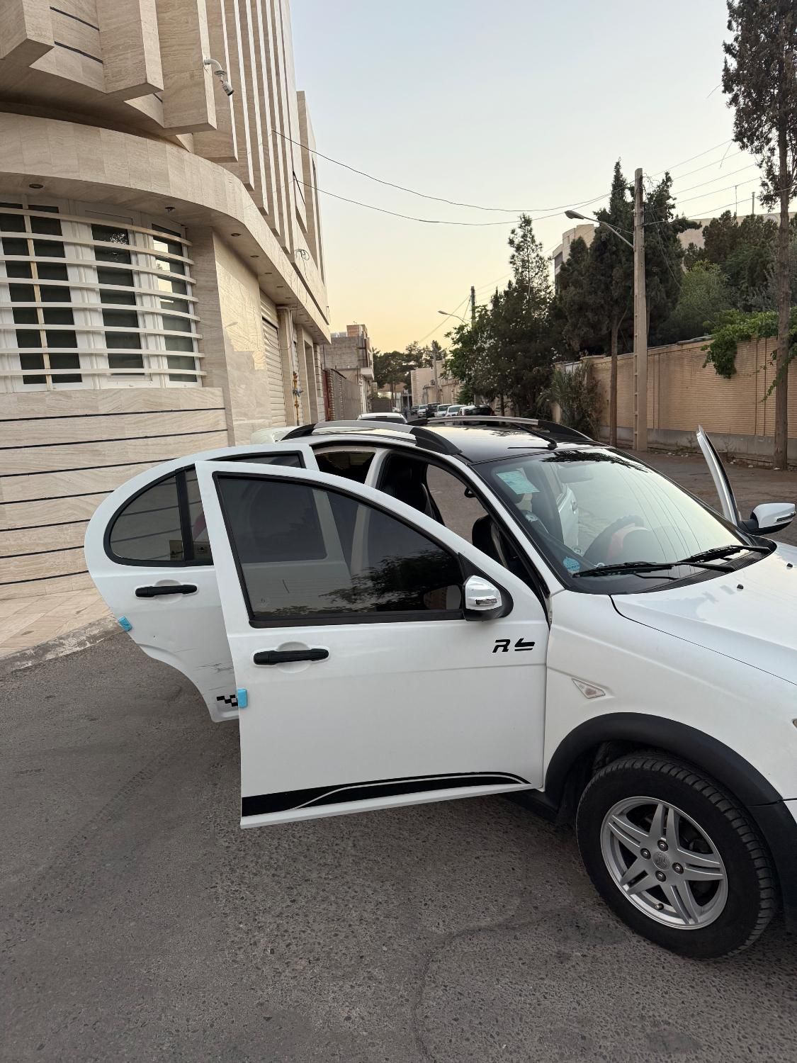 خودرو کوییک، R پلاس آگهی ann_18521450