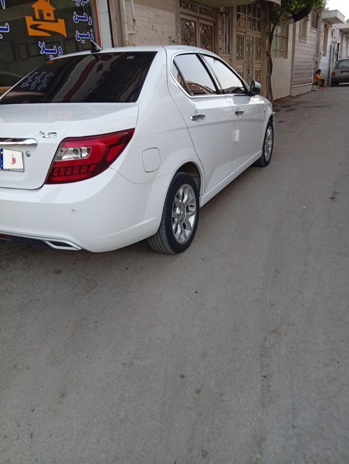دنا پلاس توربو اتوماتیک - 1401