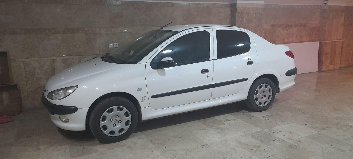 پژو ۲۰۶ صندوق دار v8 - 1397