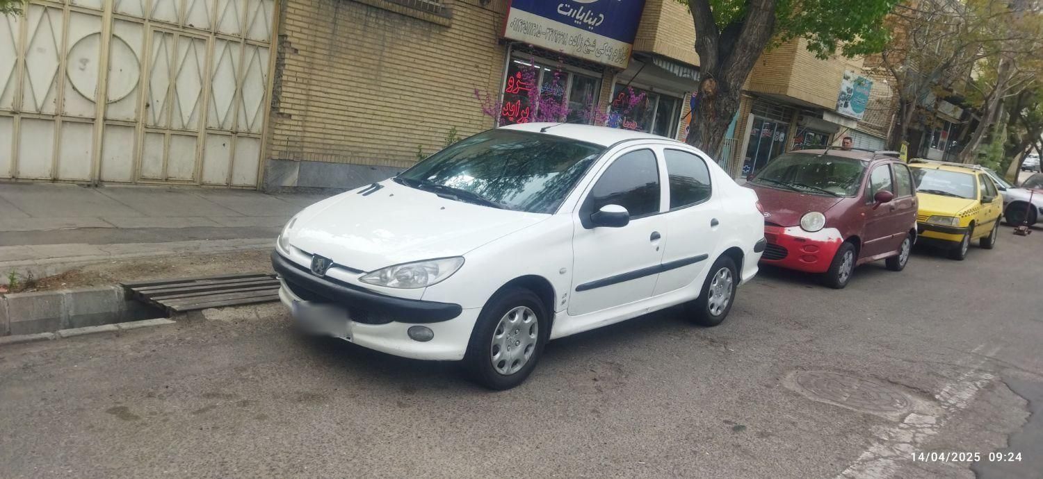 پژو ۲۰۶ صندوق دار v8 - 1389