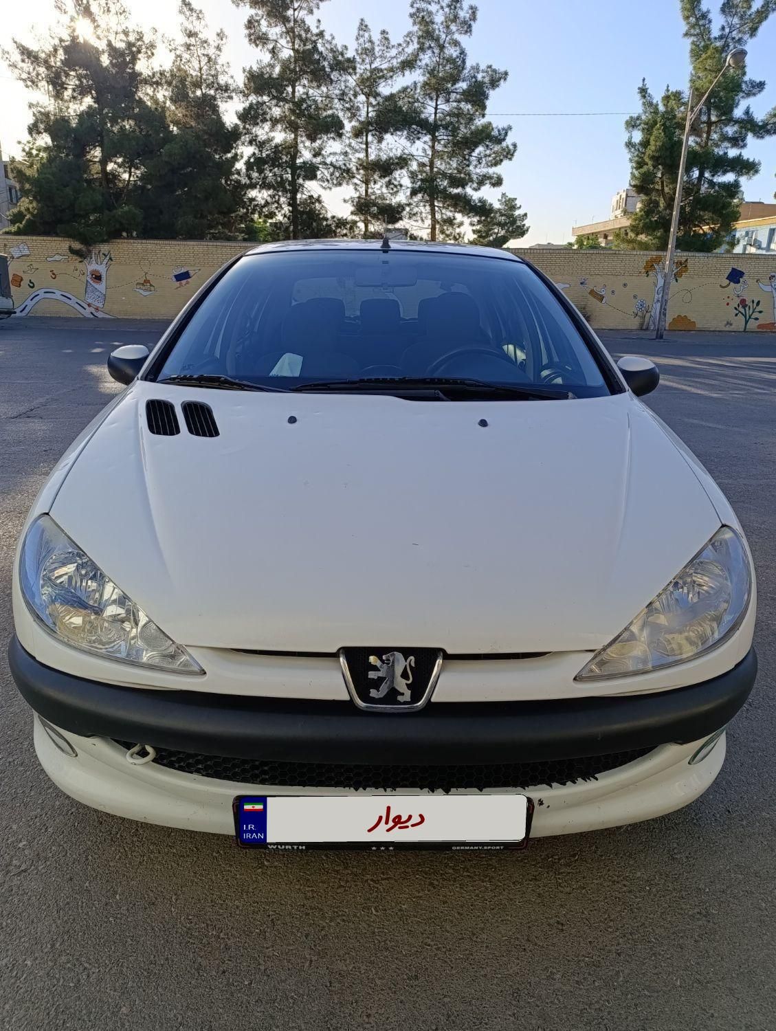 پژو ۲۰۶ صندوق دار v8 - 1394