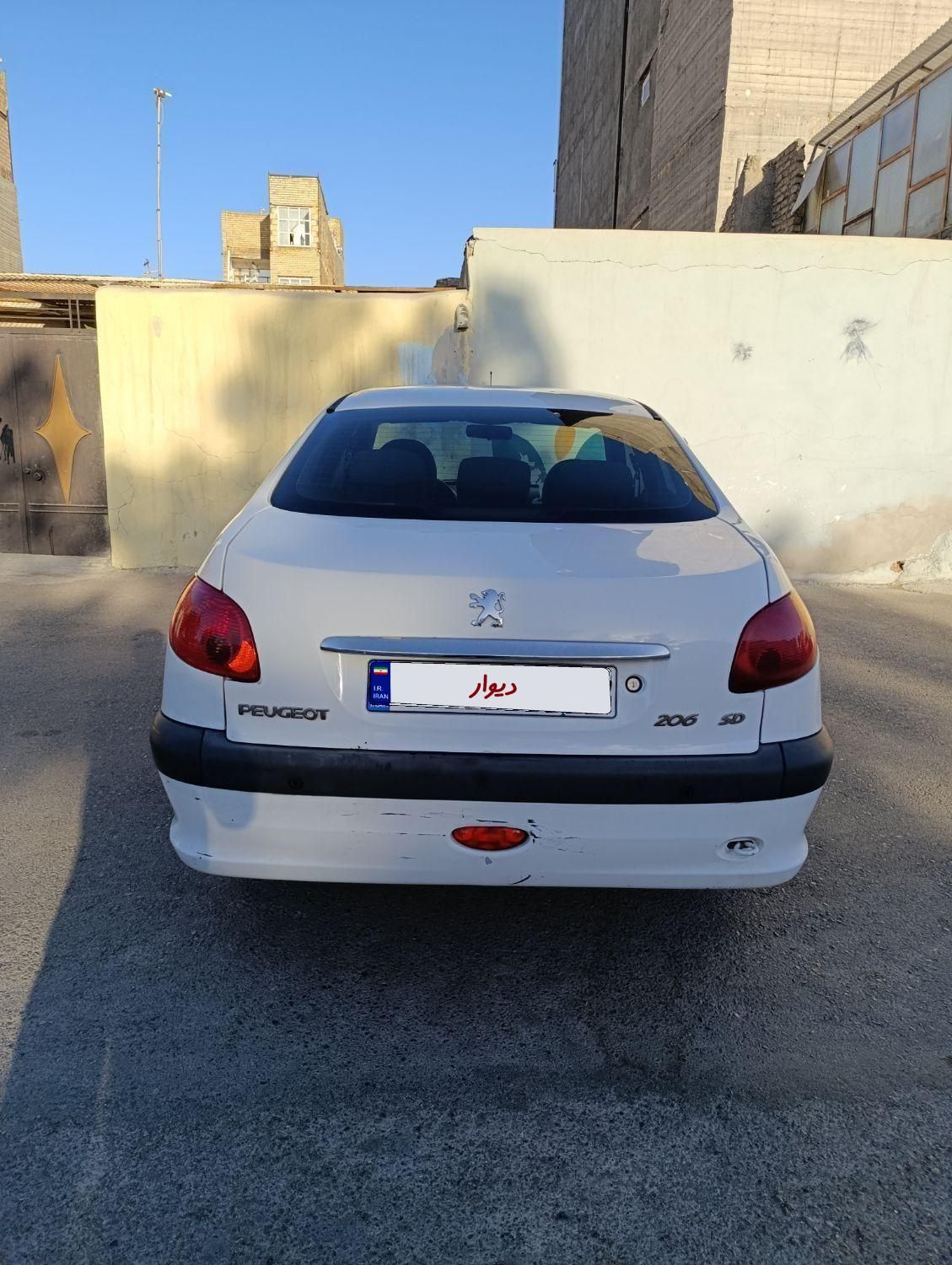 پژو ۲۰۶ صندوق دار v8 - 1394