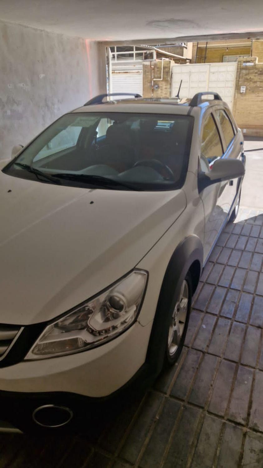 خودرو دانگ فنگ، H30 کراس آگهی ann_18523377