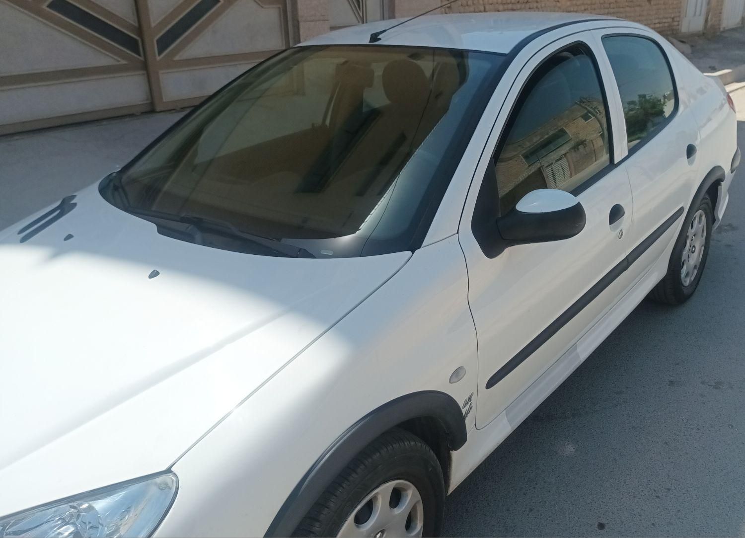پژو ۲۰۶ صندوق دار v8 - 1396