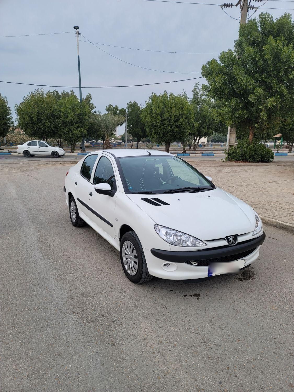 پژو ۲۰۶ صندوق دار v8 - 1396