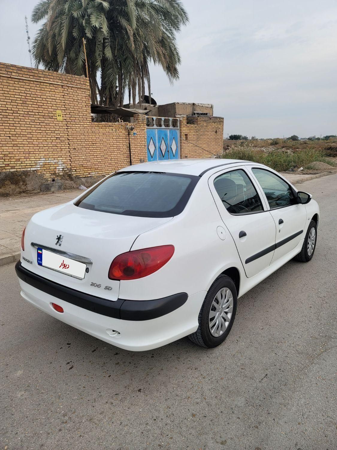 پژو ۲۰۶ صندوق دار v8 - 1396