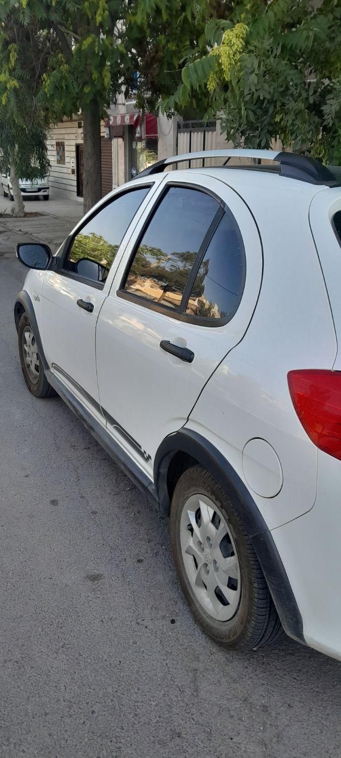 خودرو کوییک، R آگهی ann_18528605