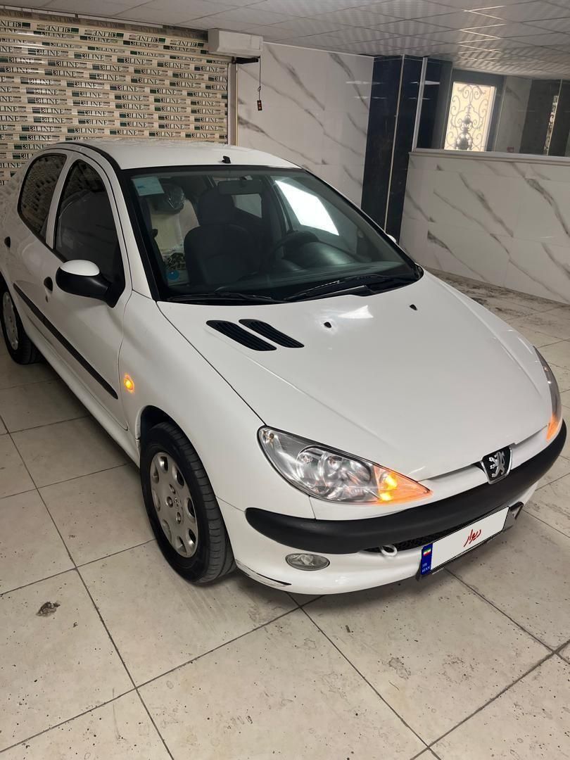 پژو ۲۰۶ صندوق دار v8 - 1394