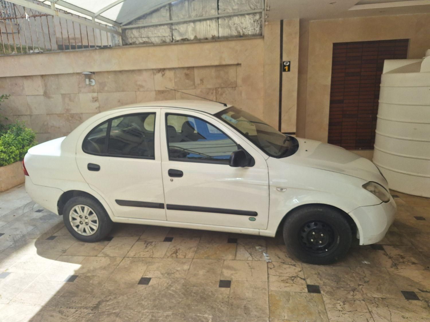 تیبا صندوق دار EX - 1395