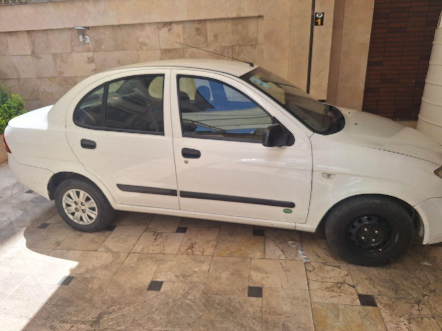 تیبا صندوق دار EX - 1395