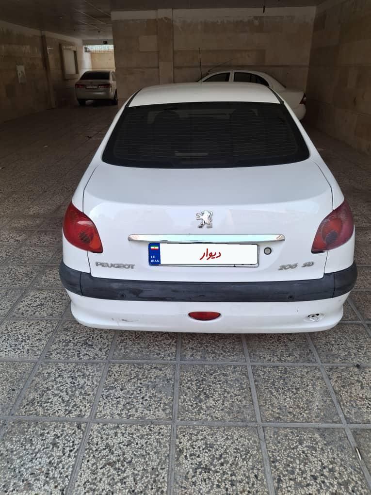 پژو ۲۰۶ صندوق دار v8 - 1393