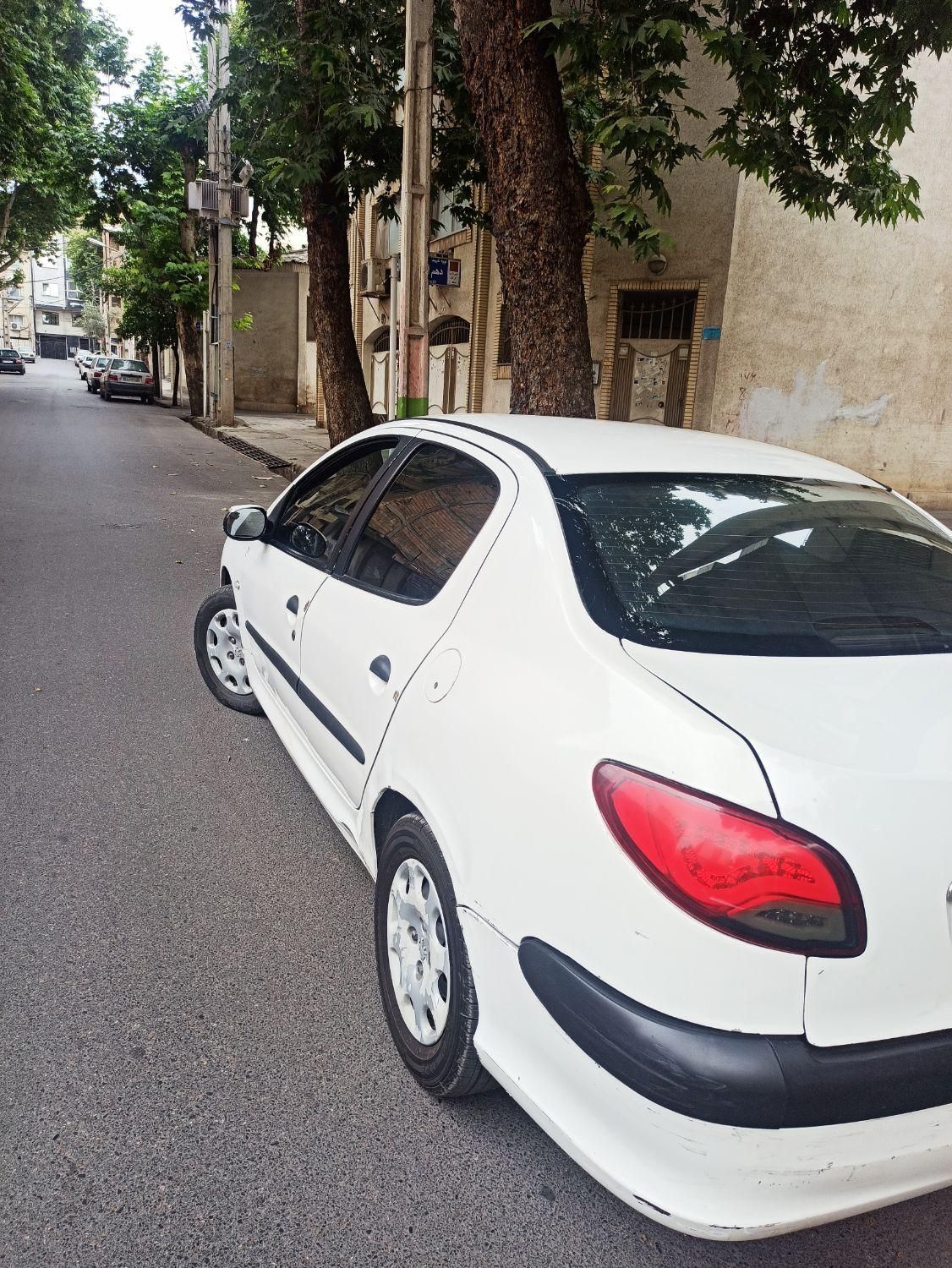 پژو 206 تیپ 5 - 1390