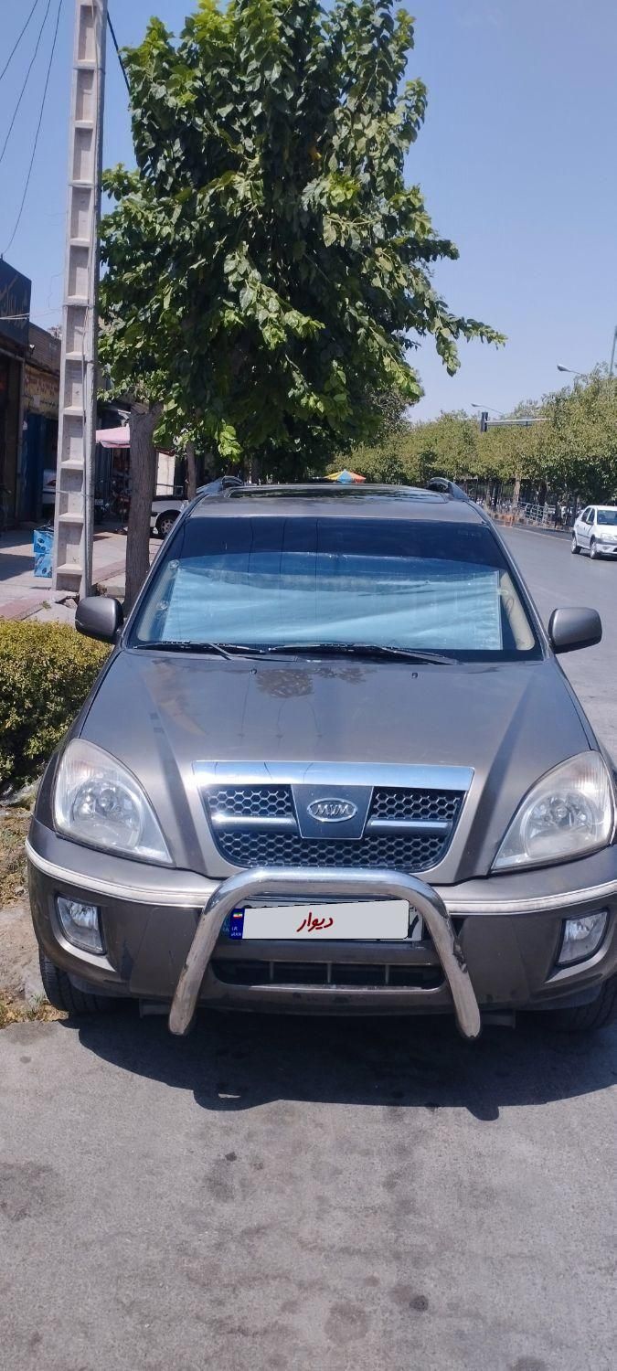 ام وی ام X33 دنده‌ای ساده - 2012