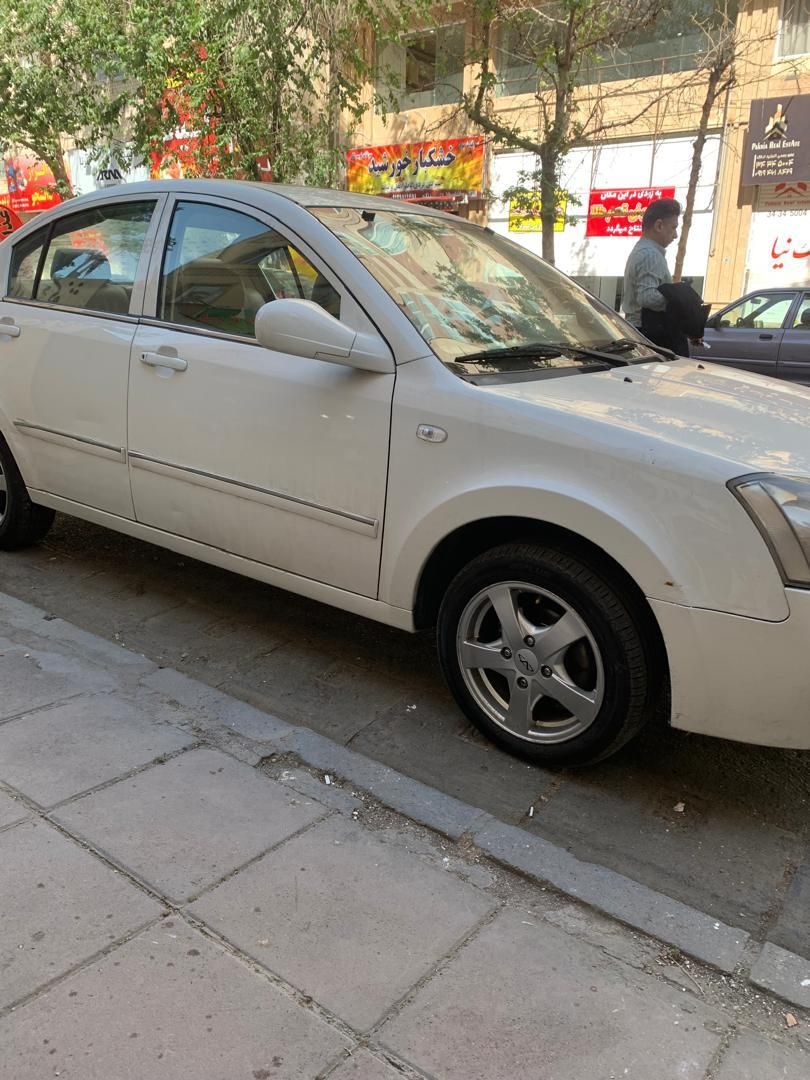 ام وی ام 530 دنده ای - 2012