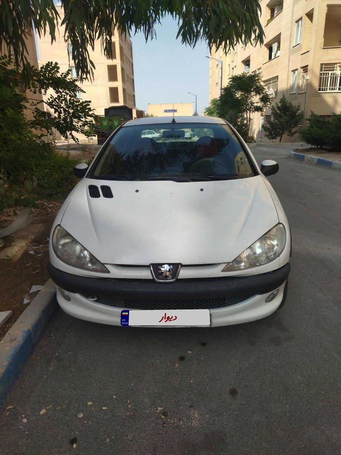 پژو ۲۰۶ صندوق دار v8 - 1391