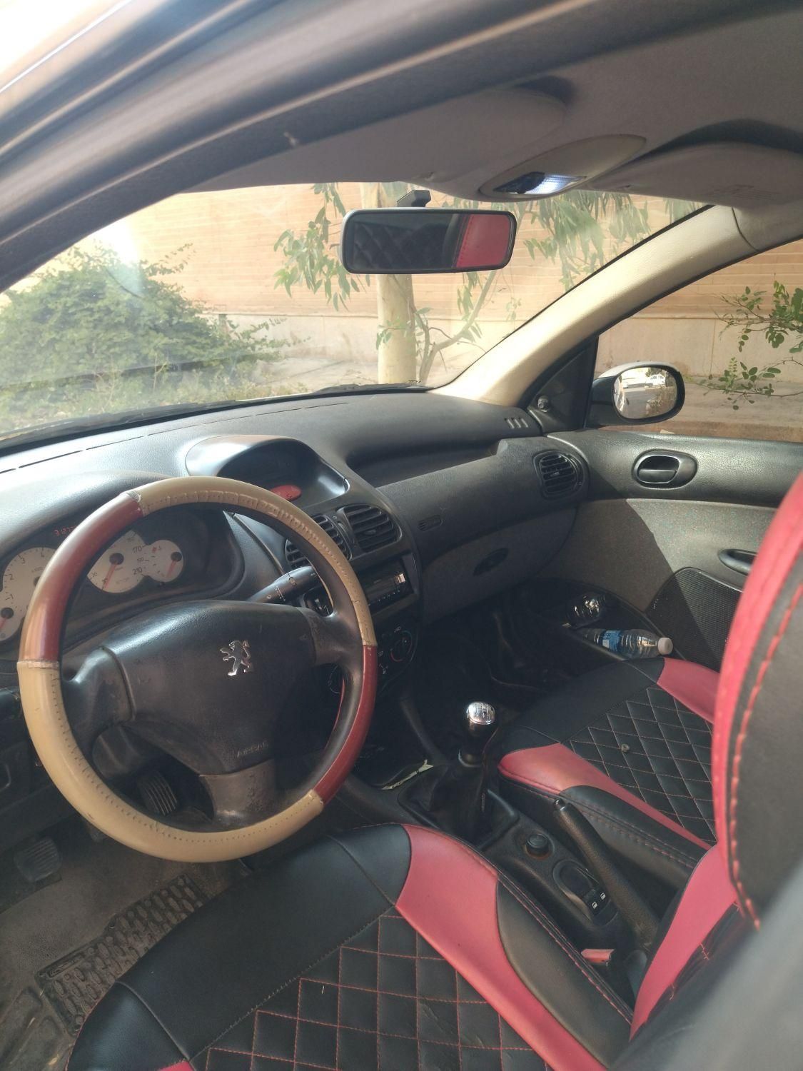 پژو ۲۰۶ صندوق دار v8 - 1391