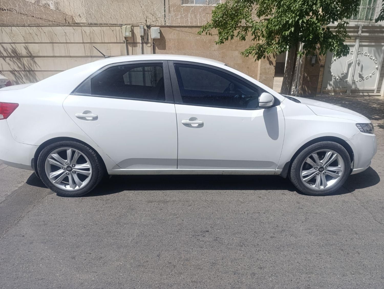 کیا سراتو مونتاژ 1600دنده ای - 2014