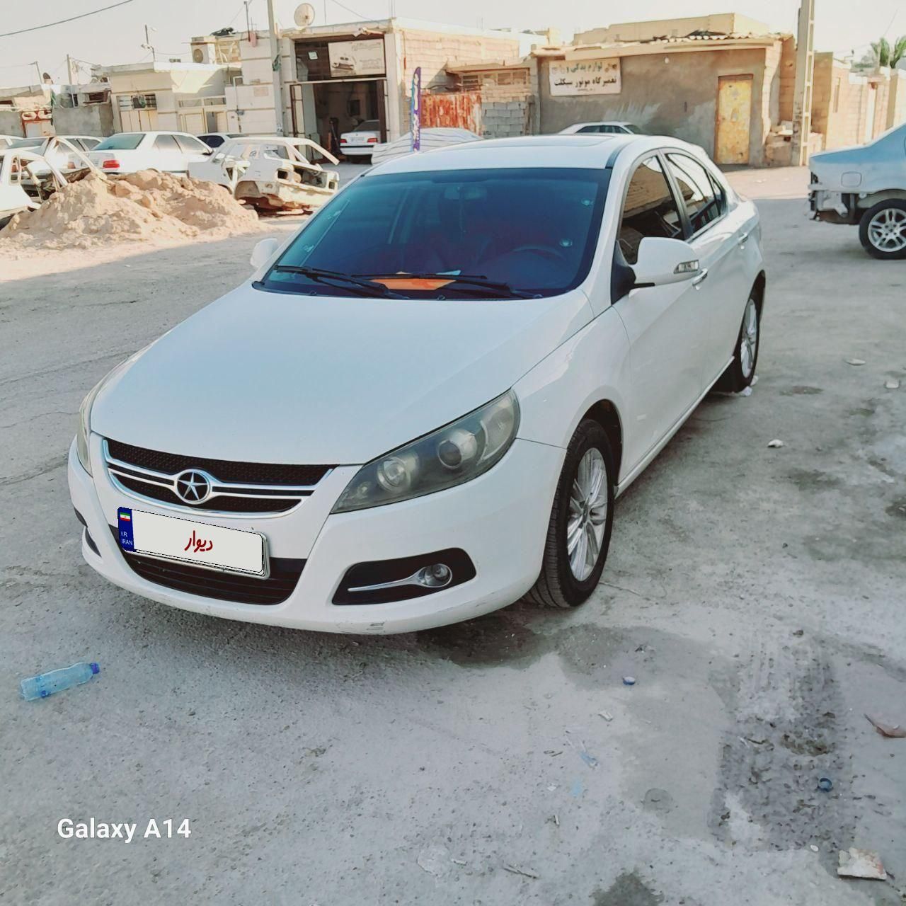 جک J5 اتوماتیک - 2015