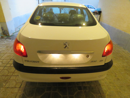 پژو ۲۰۶ صندوق دار v8 - 1398