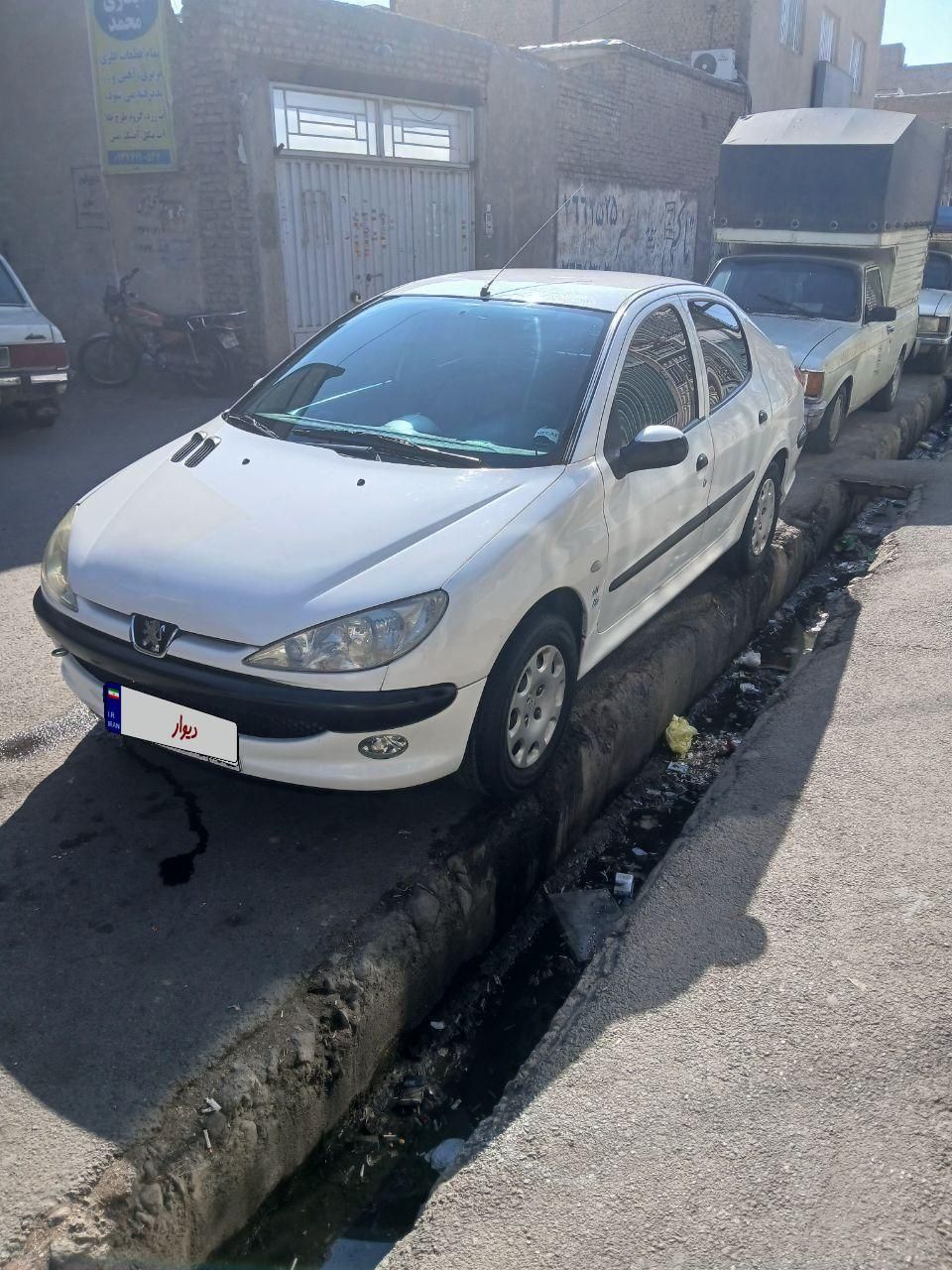 پژو ۲۰۶ صندوق دار v8 - 1389