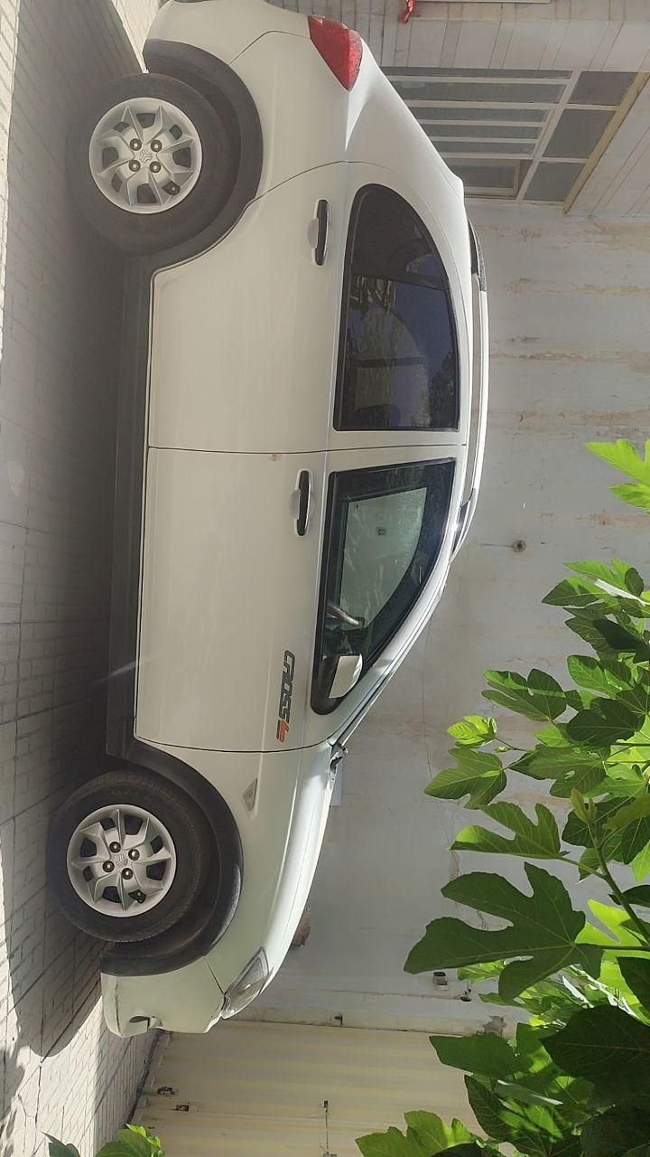 خودرو کوییک، معمولی آگهی ann_18530557