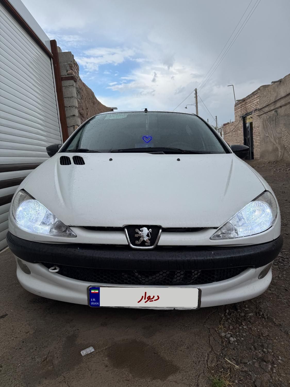 پژو ۲۰۶ صندوق دار v8 - 1396