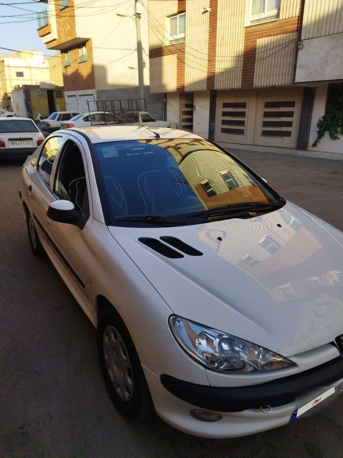 پژو ۲۰۶ صندوق دار v8 - 1398