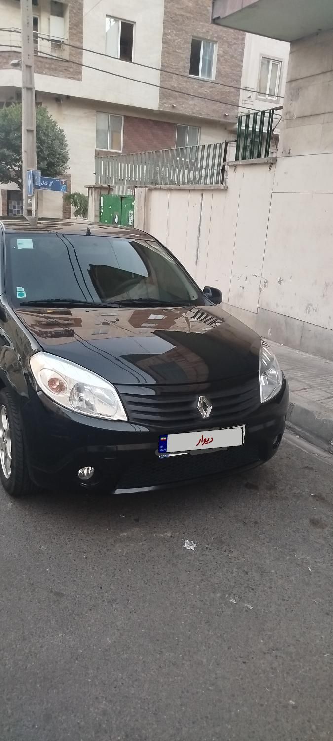 رنو ساندرو اتوماتیک - 1395