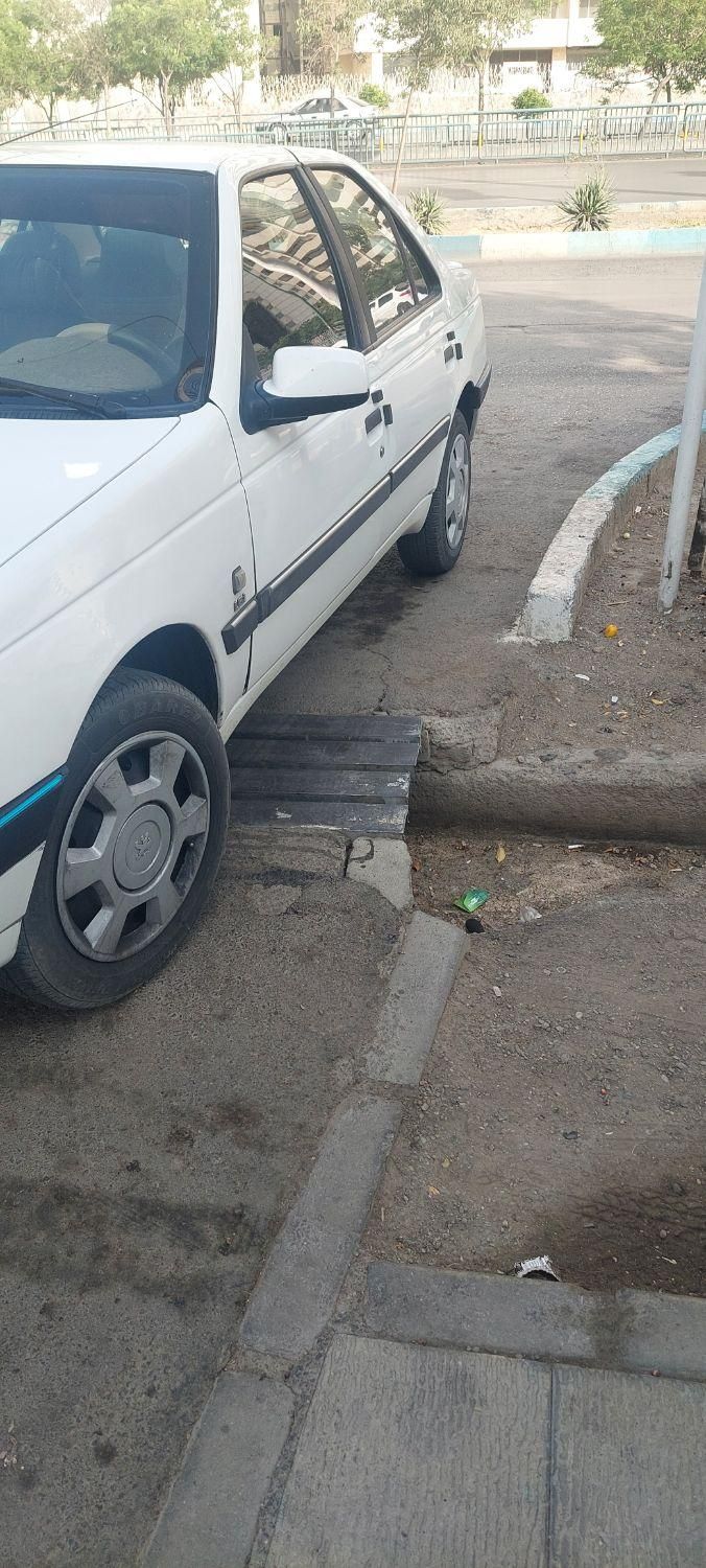 پژو 405 SLX بنزینی TU5 - 1400