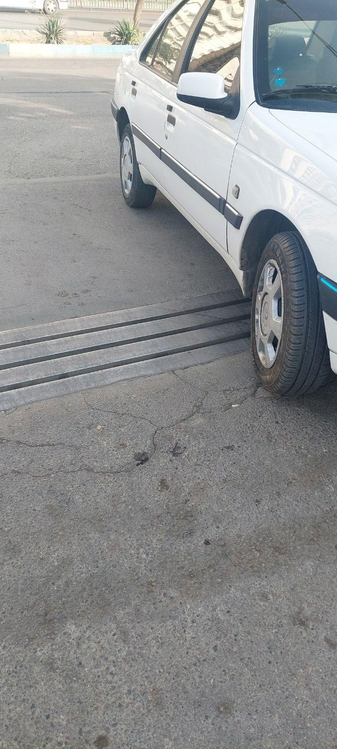 پژو 405 SLX بنزینی TU5 - 1400